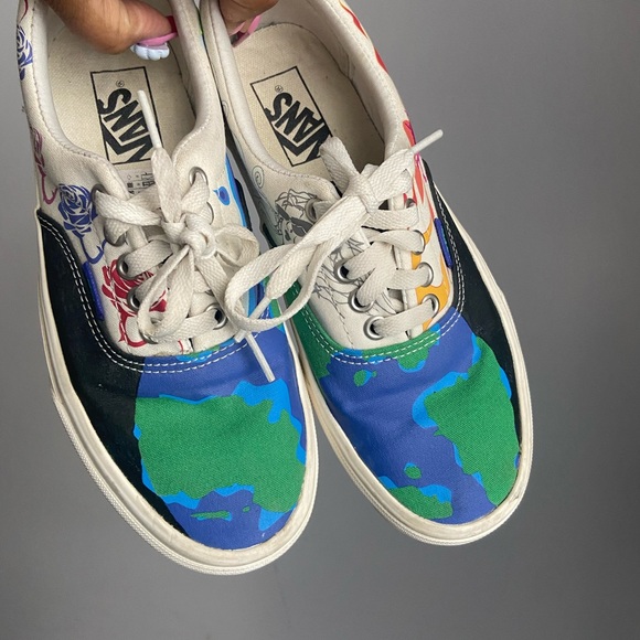 Mother Earth Vans low top - Picture 3 of 10